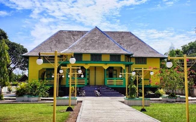 Kesultanan Berau: Sejarah - Raja dan Peninggalan - HaloEdukasi.com