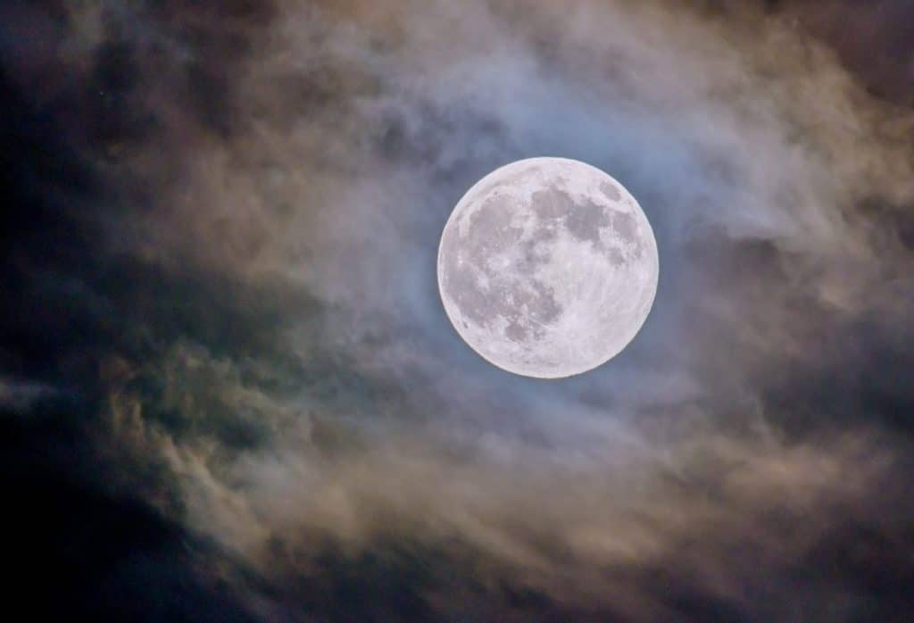 Blue Moon atau Bulan Biru
