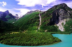 Ramnefjellsfossen, Norwegia