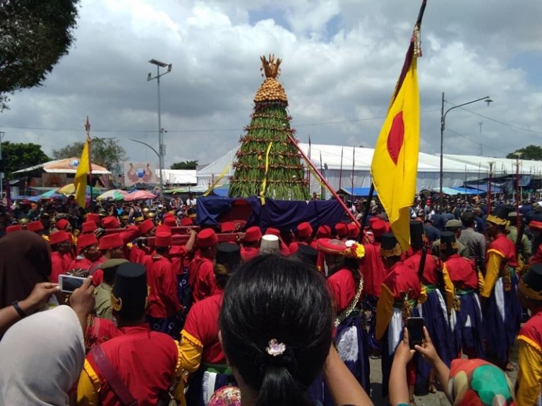 10 Upacara Adat Yogyakarta Beserta Penjelasannya