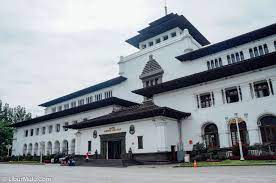 gedung paling tua di indonesia