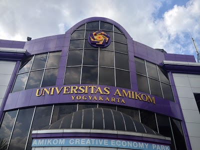 Ilustrasi Universitas Amikom