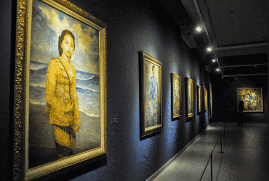 Pameran ‘Senandung Ibu Pertiwi’, Koleksi Istana Kepresidenan Indonesia