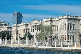 Istana Dolmabahce