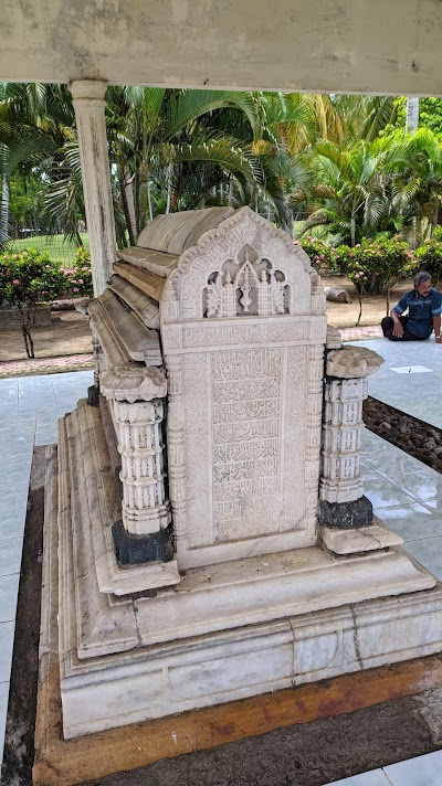 Makam Tengku Sidi yang masih keturunan Dinasti Abbasiyah