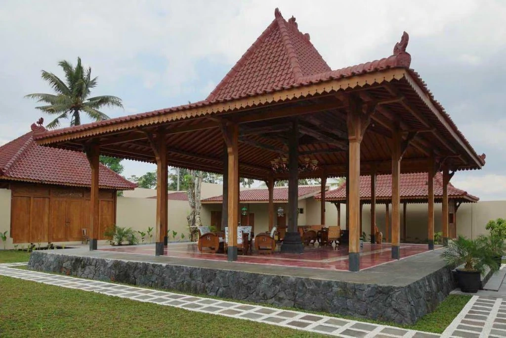 Rumah adat Jawa Timur 