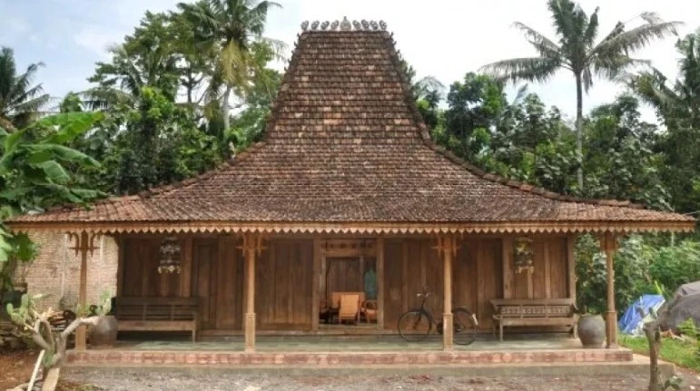 Rumah adat Jawa Timur 