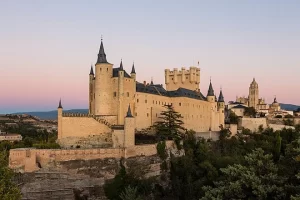 Alcazar of Segovia peninggalan kerajaan Islam di Eropa 