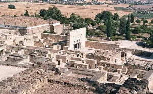 Medina Azahra peninggalan kerajaan Islam di Eropa 