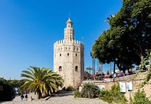 Torre de Oro peninggalan kerajaan Islam di Eropa 