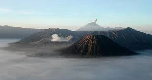 Gunung Bromo. gunung di Jawa Timur

