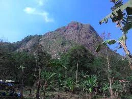Gunung Batu. Gunung di sekitar daerah Cibubur
