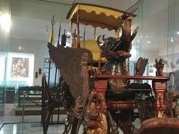 Kereta Singa Barong Kasepuhan, Peninggalan Kerajaan Cirebon